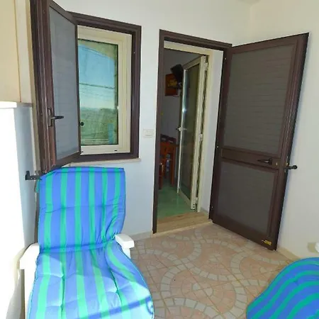 Ginestra 6 Apartment